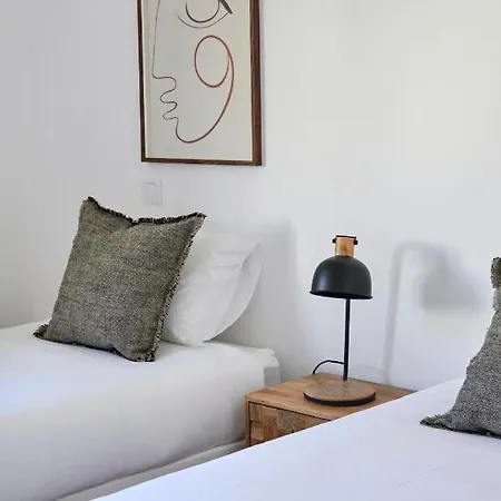 Deluxe At Amazing Prime Location, By Timecooler *