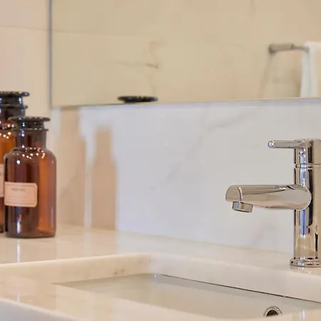 Deluxe At Amazing Prime Location, By Timecooler Apartment Lisbon